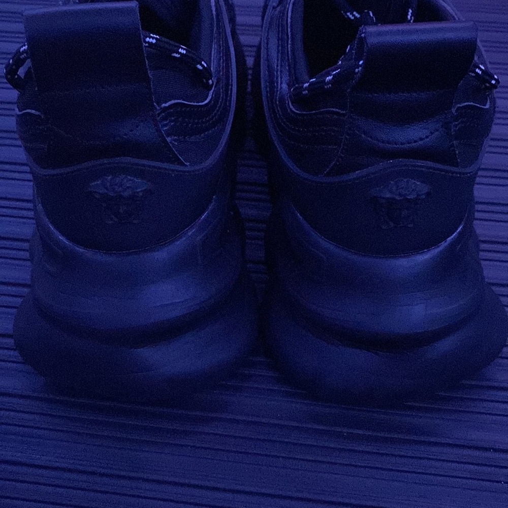 versace chain react - Picture 2 of 4